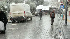 Gördes'e kar yağdı