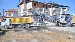 Büyükşehir’den Kula’da 8 bin tonluk asfalt çalışması