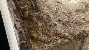 Manisa’da ev toprak altında kaldı