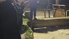 Balıkları kurtarmak isterken canından oldu!