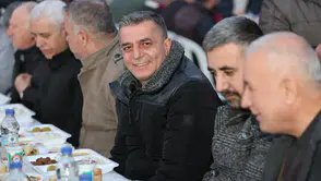 Başkan Şimşek iftarını vatandaşla birlikte açtı