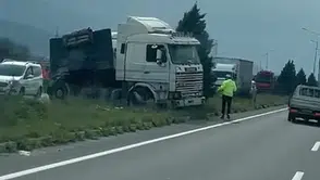 Manisa’da tır ile kamyon çarpıştı