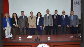 Manisa'da "Yeni küresel ekonomide vergilendirme ve Türkiye" paneli gerçekleştirildi