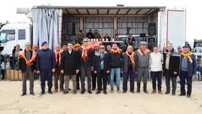 Saruhanlı’da Deve Güreşleri Festivaline yoğun ilgi