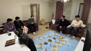 Yeniden Refah Partili Enes İzci Üniversiteli Gençlerle İftar Sofrasında Buluştu