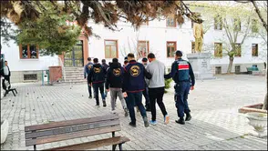 Çobanları hamama götürüp oyaladılar, 36 büyükbaş hayvanı çaldılar