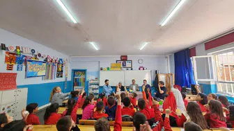 İlkokul öğrencilerinden muhtarlar günü etkinliği