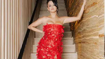 Selena Gomez estetik kurbanı oldu
