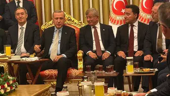 Yıllar sonra yan yana geldiler