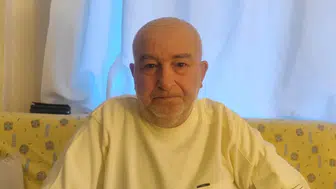 Kendi selasını okutan yaşlı adamın derdi bakın neymiş