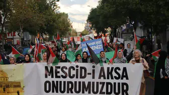 Manisa'da Gazze'ye destek yürüyüşü