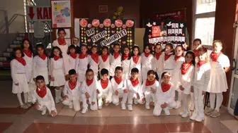 Halil Yurtseven İlkokulu'nda Cumhuriyete yakışır kutlama