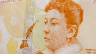 50 TL’nin Arkasında Kim Var? Fatma Aliye Kimdir?