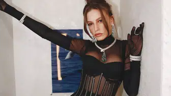 Serenay Sarıkaya'nın yeni reklam anlaşması dudak uçuklattı