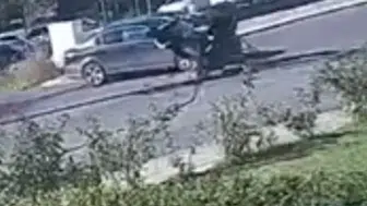 Kontrolden çıkan motosiklet lokanta bahçesine daldı