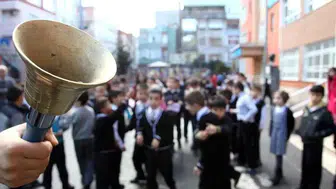 Okullarda Ara Tatil Kalkıyor Mu? Zorunlu Eğitim Süresi Değişecek Mi? Bakan Yusuf Tekin'den Dikkat Çeken Açıklamalar