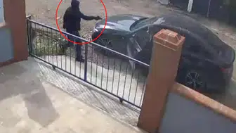 İş insanı evinin önünde kurşun yağmuruna tutuldu