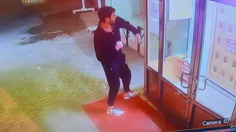 Kimliği belirsiz şahıstan camiye çirkin saldırı