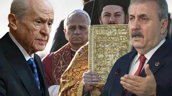 Papa'nın ayinine tepki yağmaya devam ediyor