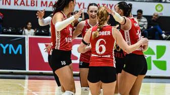 Manisa BBSK 5 setlik mücadele sonunda kazandı