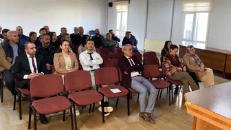 Kamu çalışanları ve muhtarlara afet eğitimi verildi