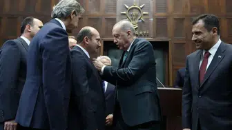 İki belediye başkanı AK Parti'ye geçti