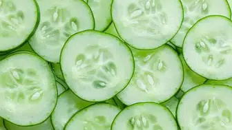 Kış Aylarının En Pratik Sürprizi: Salatalıkla Cam Buzlanmasına Son!