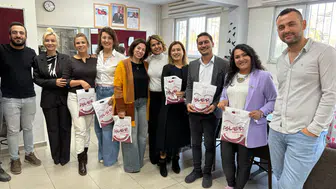 İşler Kitabevleri öğretmenleri unutmadı