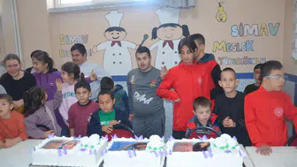 Özel öğrenciler öldürülen Yeşim'i unutmadı