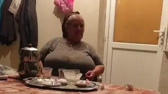 Vahşet: Baltayla öldürüp banyoya gömmüş