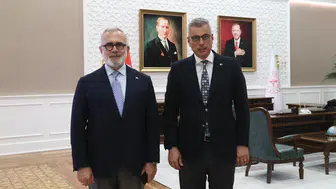 YENİŞEHRİLİOĞLU: MANİSA’MIZIN SAĞLIK ORDUSU GÜÇLENMEYE DEVAM EDİYOR