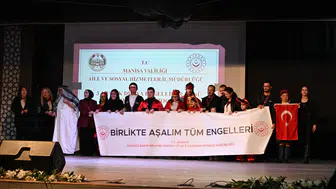 Manisa’da engellilerden farkındalık oluşturan gösteri