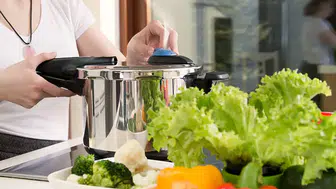 Düdüklü Tencere Kullanırken Bu Kurallara Dikkat! Hem Güvenlik Hem Lezzet İçin Altın Değerinde Tavsiyeler