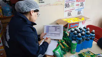 Yunusemre zabıtasından okul çevrelerinde denetleme