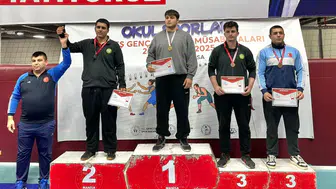 Genç güreşçiler Türkiye Şampiyonası için yarıştı