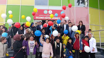 Selendi’de 3 Aralık Dünya Engelliler Günü kutlandı