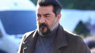 Ünlü oyuncu trafik kazası geçirdi