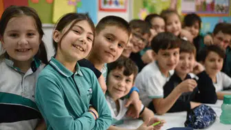 2026 Nisan Ara Tatili Ne Zaman? MEB Takvimiyle Okulların Kapanış ve Yaz Tatili Tarihleri Belli Oldu