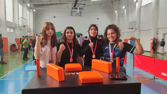 Salihlili imam hatipli kızların bileği bükülmedi