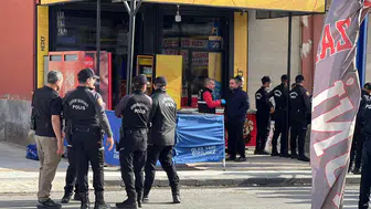 Dehşet: Önce anne oğulu ardından büfeciyi öldürdü