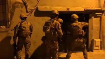 Uyuşturucu tacirleri polisten kaçamadı