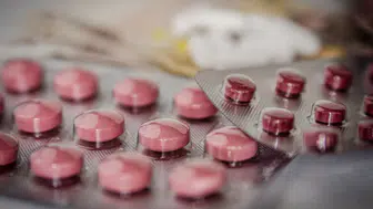 Erkekler için doğum kontrol hapı güvenlik testini geçti!