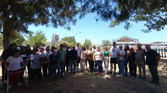 ÖZEL GEREKSİNİMLİ BİREYLER AT ÇİFTLİĞİNİ ZİYARET ETTİ