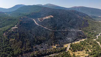 Soma'daki yangında soğutma çalışmaları devam ediyor