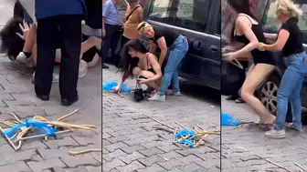 "Sokakta böyle çıplak gezmeyin" deyip saldırdı!