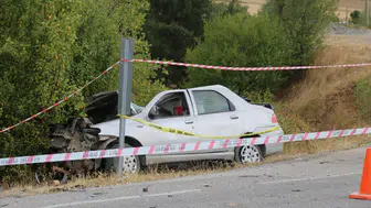 Otomobil ile hafriyat kamyonu çarpıştı: 1 ölü