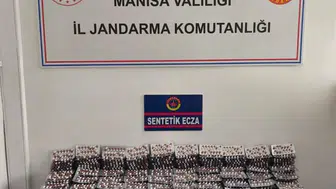 Şüpheli araçtan 19 bin 376 sentetik hap çıktı