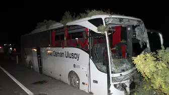 Yolcu otobüsü kaza yaptı: Ölü ve yaralılar var
