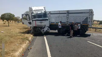 Tır ile otomobil çarpıştı: 2 yaralı