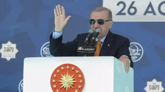 Cumhurbaşkanı Erdoğan, Malazgirt'ten mesaj verdi: Kılıç kınından çıkarsa kelama yer kalmaz